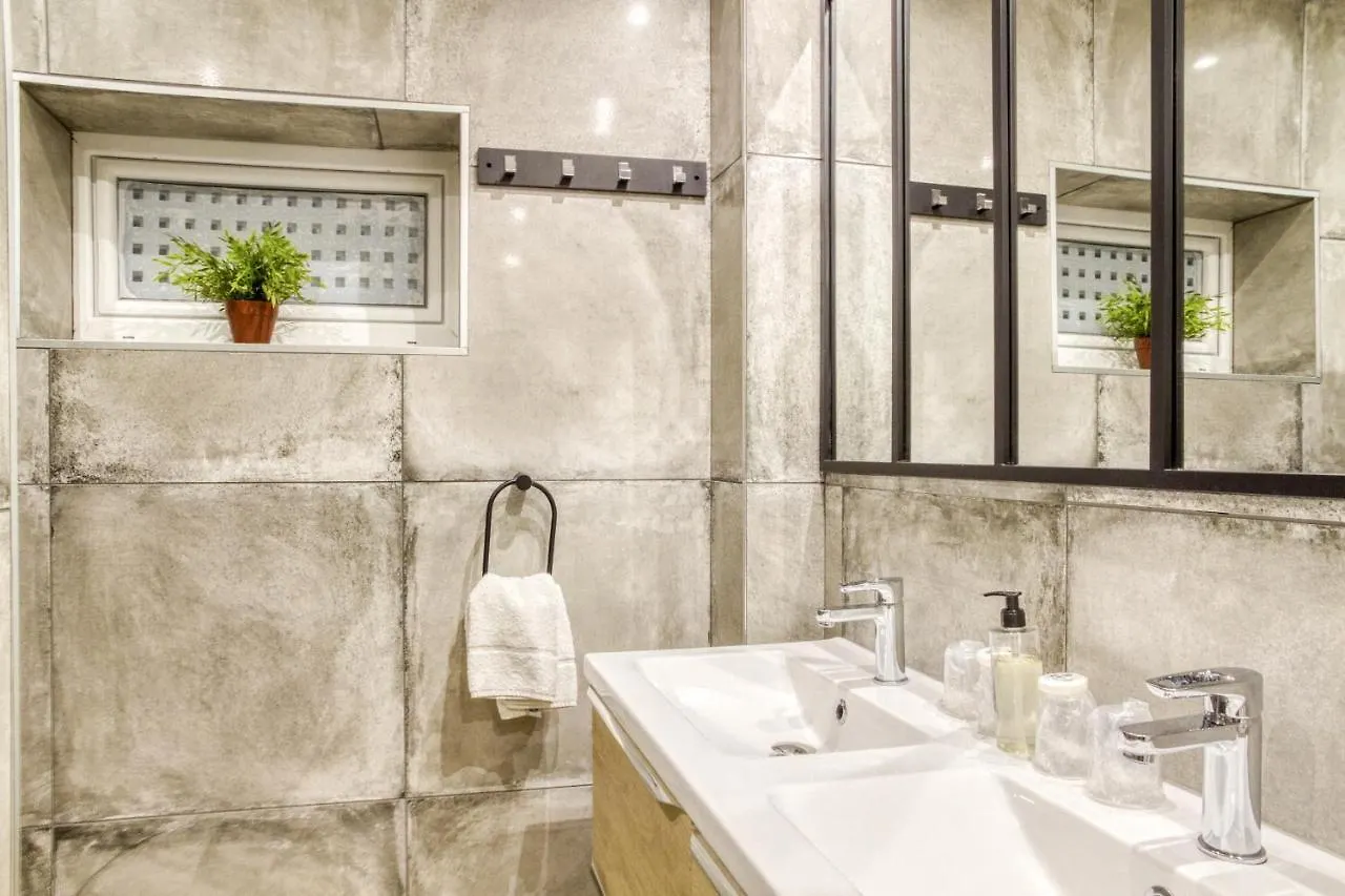 ***  Hotel Boquier France